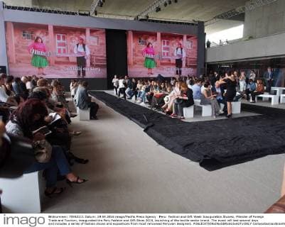 Peru: Fashion and Gift Week Inauguration Álvarez, Minister of Foreign Trade and Tourism, inaugurated the Peru Fashion and Gift Show 2016, launching of the textile sector brand. The event will last several days and includes a series of fashion shows and expositions from most renowned Peruvian designers.  CarlosxGarciaxGranthon