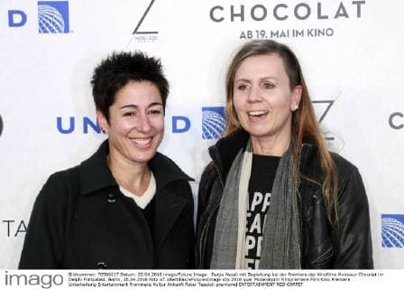 Dunja Hayali mit Begleitung bei der Premiere des Kinofilms Monsieur Chocolat im Delphi Filmpalast. Berlin, 20.04.2016 Foto:xT.xBartillax xFuturexImage