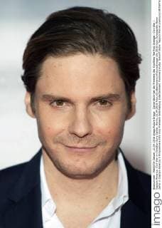 Daniel Brühl bei der Premiere des Kinofilms The First Avenger: Civil War Captain America: Civil War im CineStar Sony Center. Berlin, 21.04.2016 Foto:xD.xBedrosianx xFuturexImage