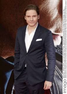 Daniel Brühl bei der Premiere des Kinofilms The First Avenger: Civil War Captain America: Civil War im CineStar Sony Center. Berlin, 21.04.2016 Foto:xgbrcix xFuturexImage