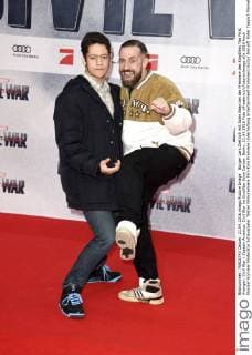 Bürger Lars Dietrich mit Sohn Sean bei der Premiere des Kinofilms The First Avenger: Civil War Captain America: Civil War im CineStar Sony Center. Berlin, 21.04.2016 Foto:xFredericx xFuturexImage