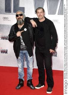 Senay Güler und Sven Martinek mit Begleitung bei der Premiere des Kinofilms The First Avenger: Civil War Captain America: Civil War im CineStar Sony Center. Berlin, 21.04.2016 Foto:xFredericx xFuturexImage