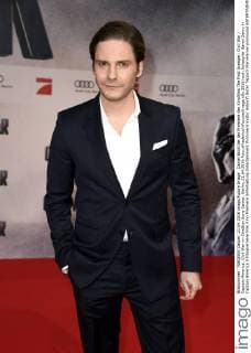 Daniel Brühl bei der Premiere des Kinofilms The First Avenger: Civil War Captain America: Civil War im CineStar Sony Center. Berlin, 21.04.2016 Foto:xFredericx xFuturexImage