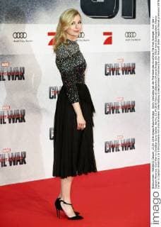 Emily VanCamp bei der Premiere des Kinofilms The First Avenger: Civil War Captain America: Civil War im CineStar Sony Center. Berlin, 21.04.2016 Foto:xS.xGabschx xFuturexImage