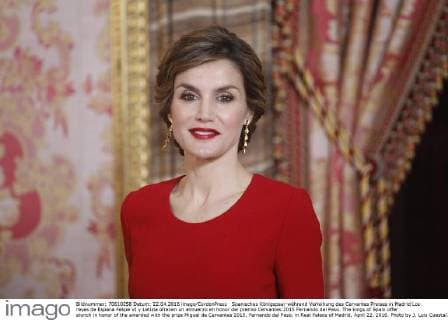 Spanisches Königspaar während Verleihung des Cervantes Preises in Madrid Los reyes de Espana Felipe VI y Letizia ofrecen un almuerzo en honor del premio Cervantes 2015 Fernando del Paso. The kings of Spain offer alunch in honor of the awarded with the prize Miguel de Cervantes 2015, Fernando del Paso, in Real Palace of Madrid, April 22, 2016. Photo by J. Luis Cuesta 261 Cordon Press. Cordon Press  J.xLuisxCuesta