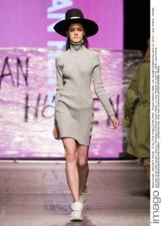 Poland Fashion Week: van Hoyden Modenschau April 22, 2016 - Lodz, Poland - Models are seen at the Van Hoyden show on Thursday at Poland Fasion Week, in Lodz, Poland, on April 22, 2016. Lodz Poland  - ZUMAn230
