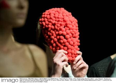 Poland Fashion Week: Milov Modenschau April 22, 2016 - Lodz, Poland - Models are seen at the Milov show at Poland Fashion Week on 22 April, 2016 in Lodz, Poland. Lodz Poland  - ZUMAn230