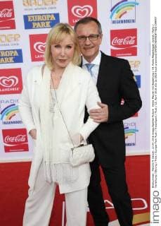 Heike Maurer mit Begleitung 19. Radio Regenbogen Award Party Verleihung Ehrung Preis Europa-Park Rust Freizeitpark Rust 22. April 2016