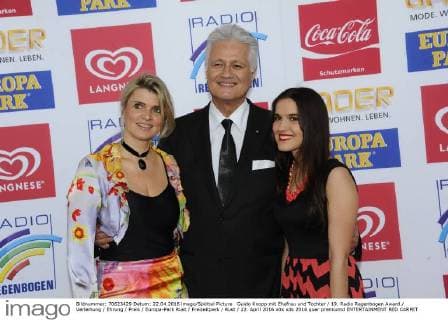Guido Knopp mit Ehefrau und Tochter 19. Radio Regenbogen Award Verleihung Ehrung Preis Europa-Park Rust Freizeitpark Rust 22. April 2016