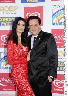 Michael Mack mit Ehefrau 19. Radio Regenbogen Award Verleihung Ehrung Preis Europa-Park Rust Freizeitpark Rust 22. April 2016