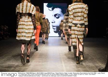 Poland Fashion Week in Lodz: Modenschau Rockmädchen April 22, 2016 - Lodz, Poland - A model walks the runway at the Rockmadchen show during the Poland Fashion Week, in Lodz, Poland, on April 22, 2016. Lodz Poland  - ZUMAn230