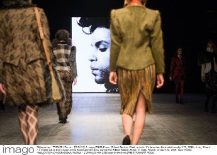 Poland Fashion Week in Lodz: Modenschau Rockmädchen April 22, 2016 - Lodz, Poland - A model walks the runway at the Rockmadchen show during the Poland Fashion Week, in Lodz, Poland, on April 22, 2016. Lodz Poland  - ZUMAn230