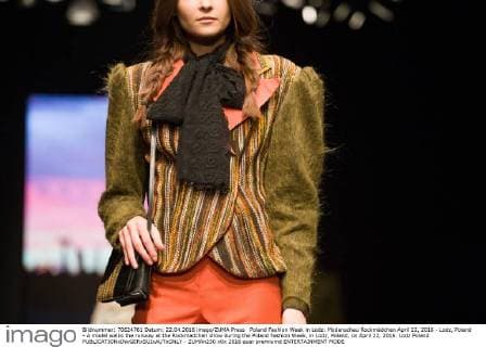 Poland Fashion Week in Lodz: Modenschau Rockmädchen April 22, 2016 - Lodz, Poland - A model walks the runway at the Rockmadchen show during the Poland Fashion Week, in Lodz, Poland, on April 22, 2016. Lodz Poland  - ZUMAn230