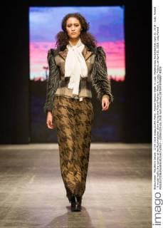 Poland Fashion Week in Lodz: Modenschau Rockmädchen April 22, 2016 - Lodz, Poland - A model walks the runway at the Rockmadchen show during the Poland Fashion Week, in Lodz, Poland, on April 22, 2016. Lodz Poland  - ZUMAn230
