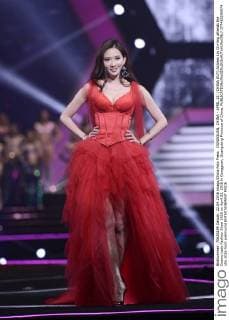 DONGGUAN, CHINA - APRIL 22: (CHINA OUT) Actress Lin Chi-ling attends the Cosmo Lady Fashion Show 2016 on April 22, 2016 in Dongguan, Guangdong Province of China.  CFP483296974