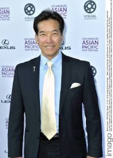 Peter Kwong bei der Eröffnung des 32. Los Angeles Asian Pacific Film Festivals mit der Premiere von The Tiger Hunter im Aratani Theatre im Japanese American Cultural & Community Center. Los Angeles, 21.04.2016 Foto:xD.xStarbuckx xFuturexImage