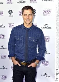 Sam Page bei der Eröffnung des 32. Los Angeles Asian Pacific Film Festivals mit der Premiere von The Tiger Hunter im Aratani Theatre im Japanese American Cultural & Community Center. Los Angeles, 21.04.2016 Foto:xD.xStarbuckx xFuturexImage