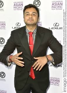 Mayank Bhatter bei der Eröffnung des 32. Los Angeles Asian Pacific Film Festivals mit der Premiere von The Tiger Hunter im Aratani Theatre im Japanese American Cultural & Community Center. Los Angeles, 21.04.2016 Foto:xD.xStarbuckx xFuturexImage