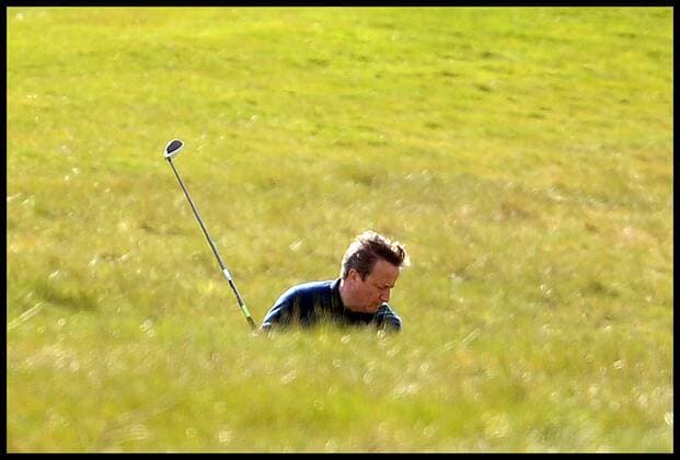 . 23 04 2016. London, United Kingdom. David Cameron and President Obama playing golf. The British Prime Minister David Cameron and the President of the United States President Obama playing golf at the Grove Golf Club.  xAndrewxParsonsx xi-Imagesx IIM-12491-0012