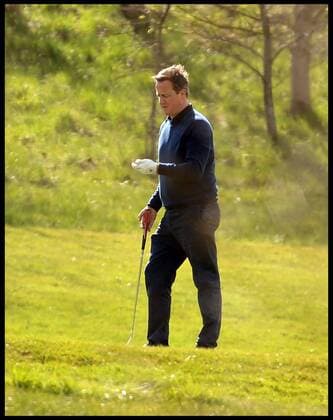 . 23 04 2016. London, United Kingdom. David Cameron and President Obama playing golf. The British Prime Minister David Cameron playing golf against the President of the United States, President Obama (out of shot) at golf at the Grove Golf Club.  xAndrewxParsonsx xi-Imagesx IIM-12491-0019
