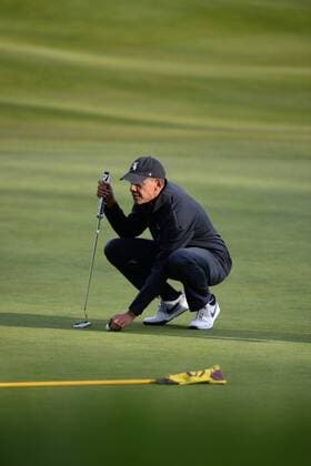 . 23 04 2016. London, United Kingdom. David Cameron and President Obama playing golf.  xAndrewxParsonsx xi-Imagesx IIM-12491-0033
