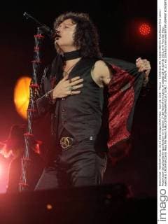 April 23, 2016 - Mexico - E23041630.JPG.CIUDAD MEXICO MusicMusica-Vive Latino.- Presentacion del cantante Enrique Bunbury en la edicion 17 del Festival Vive Latino, el sabado 23 de abril de 2016, en el Foro Sol. Foto: Agencia EL UNIVERSALCarlos MejiaJMA Mexico  - ZUMAu78_