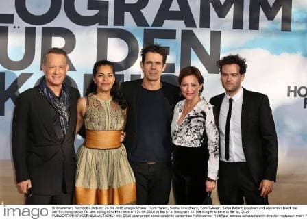 Tom Hanks, Sarita Choudhury, Tom Tykwer, Sidse Babett Knudsen und Alexander Black bei der Ein Hologramm für den König Kino Premiere am 24.04.2016 in Berlin A Hologram for the King Premiere in Berlin, 2016 