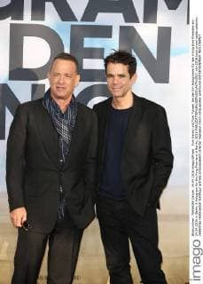 Tom Hanks und Tom Tykwer bei der Ein Hologramm für den König Kino Premiere am 24.04.2016 in Berlin A Hologram for the King Premiere in Berlin, 2016 