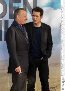 Tom Hanks und Tom Tykwer - Europapremiere Ein Hologramm fuer den Koenig in Berlin am 24.04.2016. Premiere Ein Hologramm fuer den Koenig