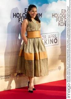 Sarita Choudhury - Europapremiere Ein Hologramm fuer den Koenig in Berlin am 24.04.2016. Premiere Ein Hologramm fuer den Koenig