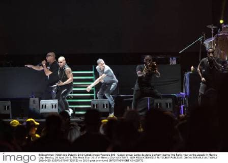 Cuban group Gente de Zona perform during The Fenix Tour at the Zocalo in Mexico City, Mexico, 24 April 2016. The Fenix Tour 2016 in Mexico City !ACHTUNG: NUR REDAKTIONELLE NUTZUNG!  20160425-635971678407320720