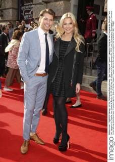 Raul Richter mit Freundin Valentina Pahde bei der Premiere des Musicals Tanz der Vampire im Theater des Westens. Berlin, 24.04.2016 Foto:xS.xGabschx xFuturexImage