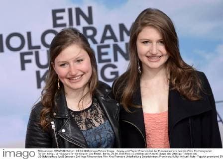 Hayley und Taylor Emerson bei der Europapremiere des Kinofilms Ein Hologramm für den König A Hologram for the King im Zoo Palast. Berlin, 24.04.2016 Foto:xC.xNiehausx xFuturexImage