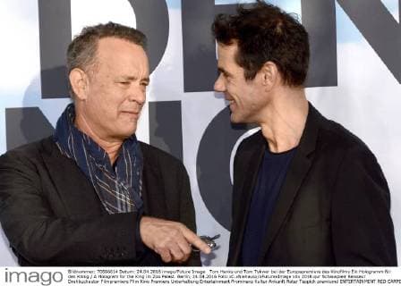 Tom Hanks und Tom Tykwer bei der Europapremiere des Kinofilms Ein Hologramm für den König A Hologram for the King im Zoo Palast. Berlin, 24.04.2016 Foto:xC.xNiehausx xFuturexImage