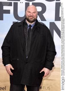 Jörg Moukaddam bei der Europapremiere des Kinofilms Ein Hologramm für den König A Hologram for the King im Zoo Palast. Berlin, 24.04.2016 Foto:xFredericx xFuturexImage