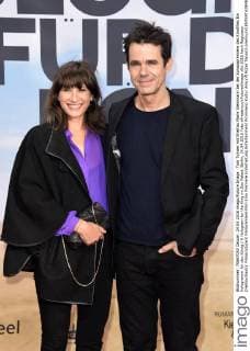 Tom Tykwer mit Ehefrau Marie Steinmann bei der Europapremiere des Kinofilms Ein Hologramm für den König A Hologram for the King im Zoo Palast. Berlin, 24.04.2016 Foto:xFredericx xFuturexImage