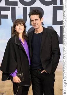 Tom Tykwer mit Ehefrau Marie Steinmann bei der Europapremiere des Kinofilms Ein Hologramm für den König A Hologram for the King im Zoo Palast. Berlin, 24.04.2016 Foto:xFredericx xFuturexImage