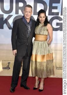 Tom Hanks und Sarita Choudhury bei der Europapremiere des Kinofilms Ein Hologramm für den König A Hologram for the King im Zoo Palast. Berlin, 24.04.2016 Foto:xFredericx xFuturexImage