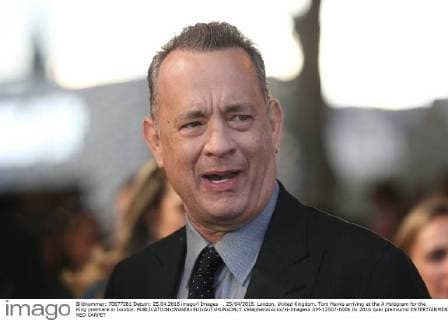 . 25 04 2016. London, United Kingdom. Tom Hanks arriving at the A Hologram for the King premiere in London.  xStephenxLockx xi-Imagesx IIM-12507-0006