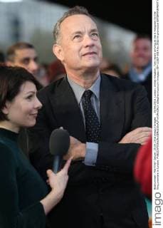 . 25 04 2016. London, United Kingdom. Tom Hanks arriving at the A Hologram for the King premiere in London.  xStephenxLockx xi-Imagesx IIM-12507-0014