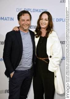 Elmar Fischer und Natalia Wörner bei der Premiere des ARD Fernsehfilms Die Diplomatin - Das Botschaftsattentat in der Bertelsmann Repräsentanz. Berlin, 25.04.2016 Foto:xFredericx xFuturexImage
