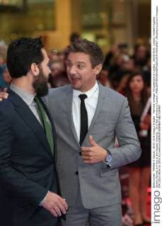 The First Avenger Filmpremiere in London . 26 04 2016. London, United Kingdom. Jeremy Renner arriving at the Captain America : Civil War premiere in London.  xStephenxLockx xi-Imagesx IIM-12513-0016