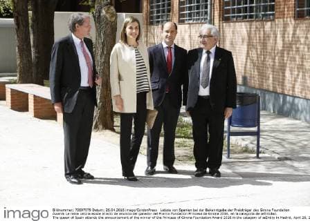 Letizia von Spanien bei der Bekanntgabe der Preisträger des Girona Foundation Awards La reina Letizia asiste al acto de anuncio del ganador del Premio Fundacion Princesa de Girona 2016, en la categoria de ?Entidad. The queen of Spain attends the announcement of the winner of the Princess of Girona Foundation Award 2016 in the category of ?Entity in Madrid, April 26, 2016. Photo by J. Luis Cuesta 261 Cordon Press. Cordon Press  JosexLuisxCuesta