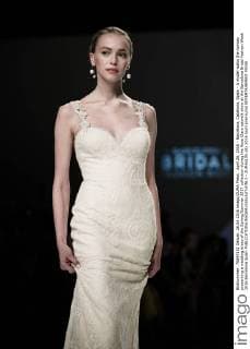 April 26, 2016 - Barcelona, Catalonia, Spain - A model walks the runway presenting a wedding dress of the Spring Summer 2017 collection during the Rosa Clara catwalk show at the Barcelona Bridal Fashion Week 2016 Barcelona Spain - ZUMAo105