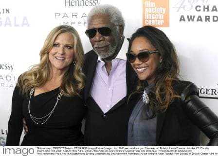 Lori McCreary und Morgan Freeman mit Enkelin Alexis Freeman bei der 43. Chaplin Award Gala im Lincoln Center. New York, 25.04.2016 Foto:xD.xVanxTinex xFuturexImage