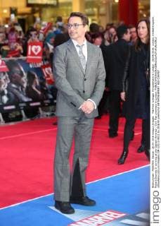 The First Avenger Filmpremiere in London . 26 04 2016. London, United Kingdom. Robert Downey Jr arriving at the Captain America : Civil War premiere in London.  xStephenxLockx xi-Imagesx IIM-12513-0021