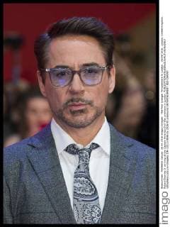 The First Avenger Filmpremiere in London . 26 04 2016. London, United Kingdom. Robert Downey Jr arriving at the Captain America:Civil War premiere in London.  xStephenxLockx xi-Imagesx IIM-12513-0046