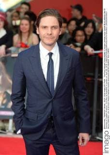 The First Avenger Filmpremiere in London German actor Daniel Bruhl attends the UK Premiere of Captain America: Civil War at Westfield in London on April 26, 2016.  LON20160426217 PAULxTREADWAY