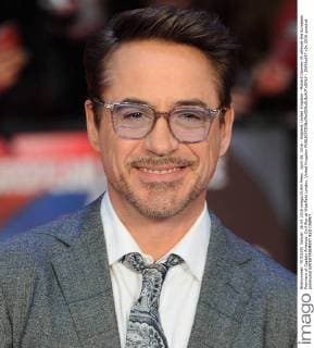 April 26, 2016 - England, United Kingdom - Robert Downey JR.attends the European Premiere of Captain America: Civil War at Westfield London. United Kingdom - ZUMAs147