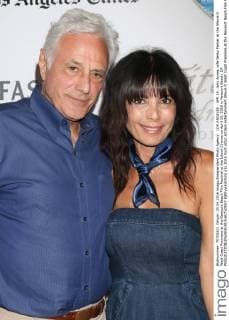 LOS ANGELES - APR 25: John Aprea, wife Betsy Parker at the Stevie D West Coast Premiere at the Newport Beach Film Festival at the Island Cinema on April 25, 2016 in Newport Beach, CA  KathyxHutchins